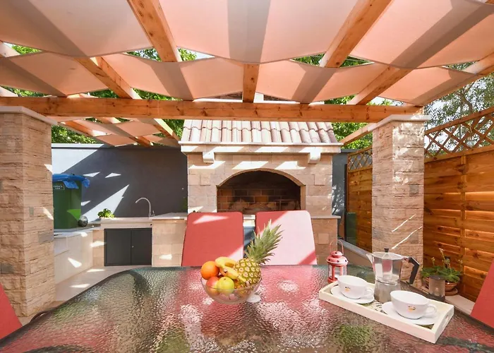 Katarina By Interhome * זאדאר